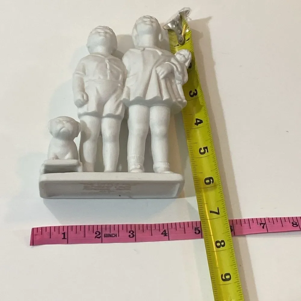 Memorial Sculpture Great Mausoleum  White Porcelain Figurine of Children